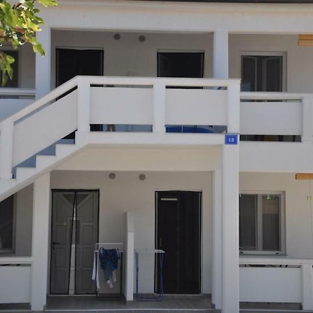Apartments Istuk Vir Eksteriør billede