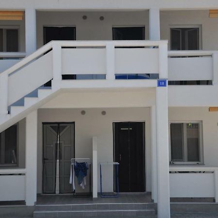 Apartments Istuk Vir Eksteriør billede