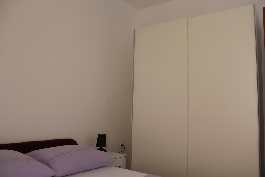 Apartments Istuk Vir Værelse billede